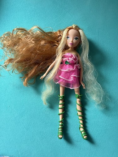 Winx club flora mythix - club,
