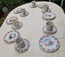 Weihnachtsservice Kaffeeservice Santa Claus 6 Gedecke  WELLCO DESIGN (18 Teile)