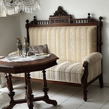 Sitzgruppe mit einem 8 eckigen