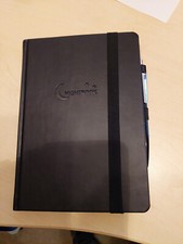 Notizbuch A5 Nightbook, mit schwarzen Seiten, Gummizug, silberschreibendem Kuli