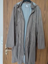 Neu!! Leichter Mantel von