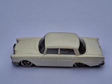 Lego  1:87      Mercedes 220 S