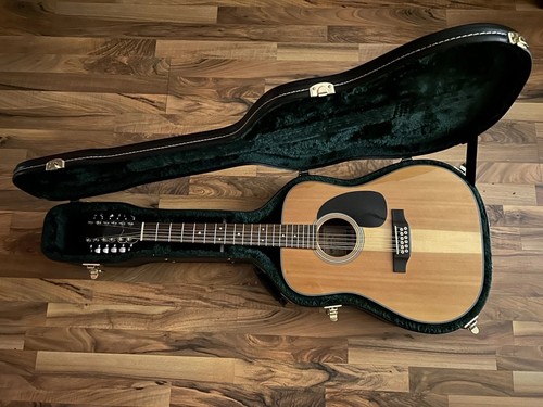 Sigma guitars est 1970 - est.,