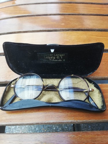 Antike kleine brille aus - antike,