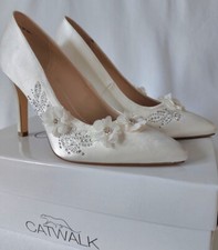 Catwalk Pumps creme weiß