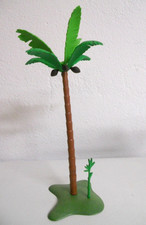 Landschaft mit Palme +++