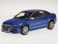 Audi A4 B7 RS4 Limousine blau