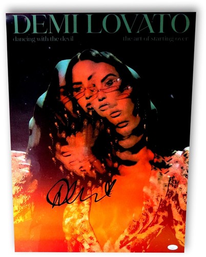 Demi lovato signed autographed - demi,