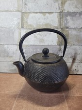 kleiner schwerer Gusseisen Wasserkessel