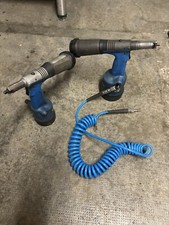 2 Luftnietmaschinen Avdel