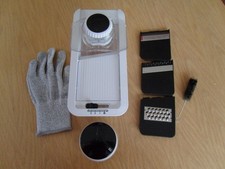 GEMÜSESCHNEIDER REIBE