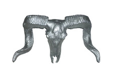 Widder Kopf Schädel Geweih Wandbehang Deko silberfarben 45 cm Harz