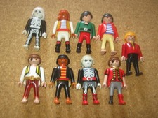 PLAYMOBIL KG : 9 FIGUREN