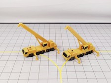 2x KRAN LKW Flughafen