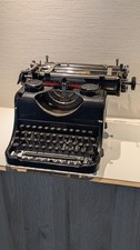 +++ Antike Schreibmaschine +++