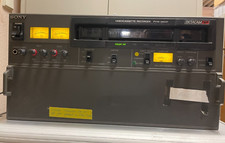SONY PVW-2800P VIDEOCASSETTE RECORDER - PVW-2800P BETACAM SP - HIGH END PROFI