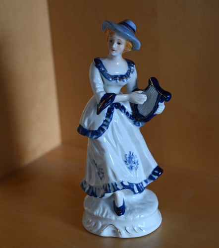Porzellanfigur dame mit - dame,