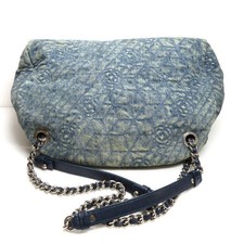 CHANEL Schultertasche genäht