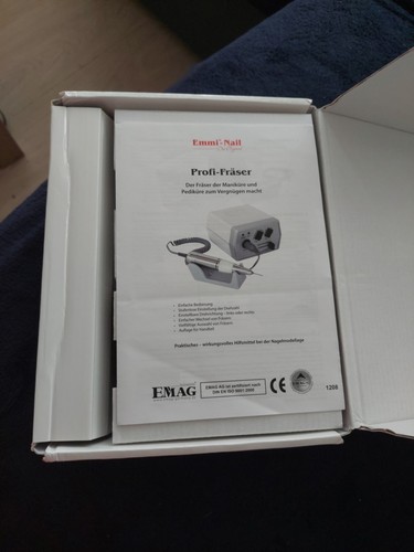 Fräser mit neuem zubehör - fräser, und