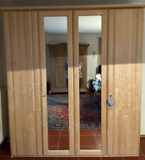 Verkaufe neuwertigen Kleiderschrank: Birke massiv