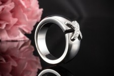 Chaumet Ring Paris mit Diamanten Brillanten Kreuz Knoten in Weißgold 750 Schmuck