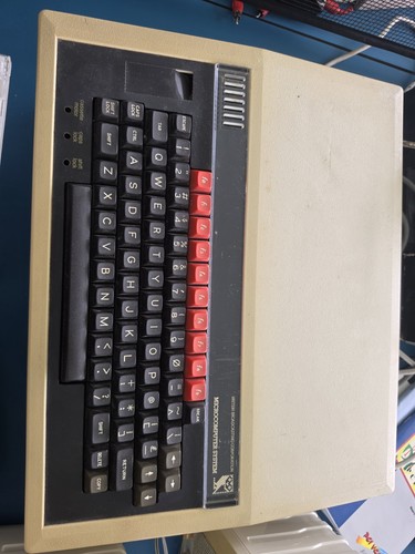 Acorn bbc micro computer - micro,