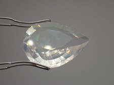 Opal 9.68ct VS Pear Edelstein – Unbehandelt Äthiopien – Rainbow Flash