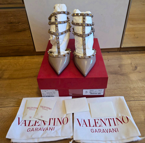 Valentino garavani rockstud - garavani,
