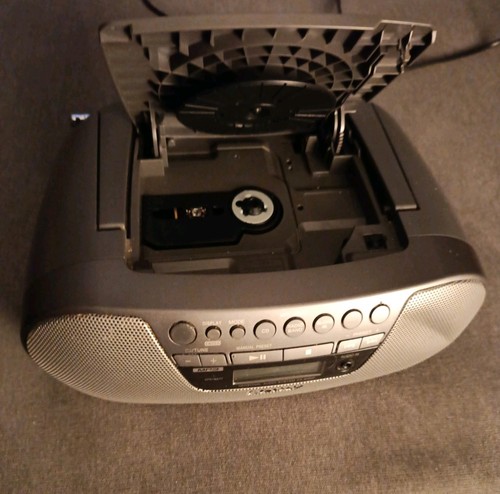 Sony s10cp boombox - sony, zs-s10cp