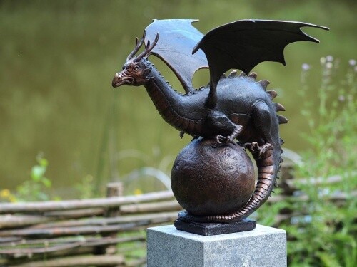 Bronzefigur drache auf - drache,