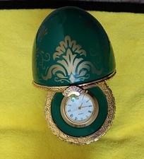 Schmuckei mit Uhr, 9 X 5,5 cm