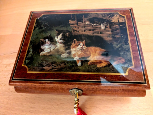 Schmuckschatulle mit - °°,