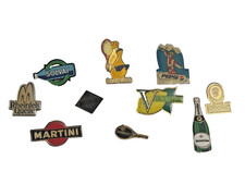 Pins Konvolut - 10 alte unterschiedliche Getränke Pins aus Sammlung