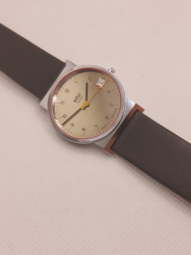 Braun aw21 quartz - braun,