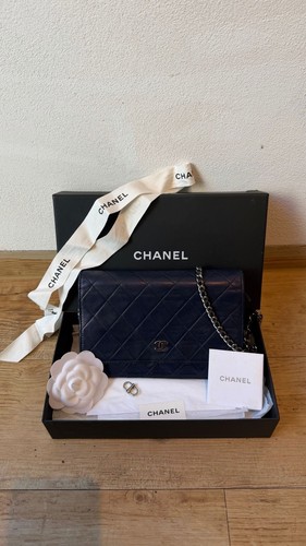 Chanel woc lambskin navy - navy, blue