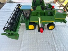 Bruder Mähdrescher  John Deere T 670i wenig bespielt , fast wie neu