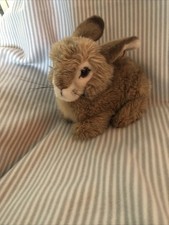 Der Hase als Osterhase. STEIFF