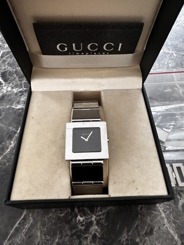 Gucci 600 square quartz watch - 600,