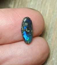 Kleiner Boulder Opal Schmuckstein/ Cabochon