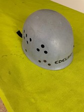 Bergsteiger kletterhelm - bergsteiger,