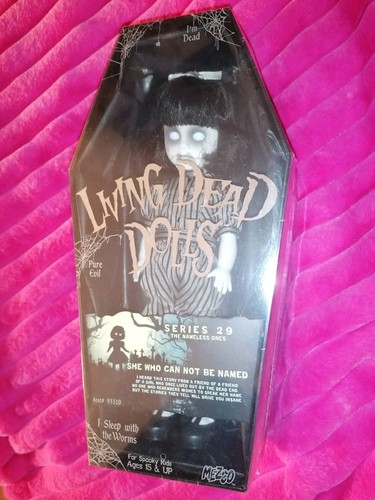 Living dead dolls she - dead,