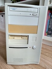 Vintage retro DOS gaming