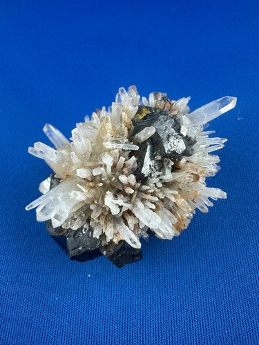 Schöne bergkristalle - schöne,