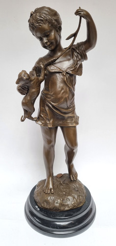 Bronzefigur mädchen mit katze - bronzefigur,