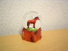 Schneekugel "Pferd - stehend"