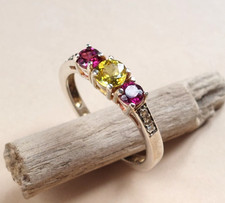 Feiner farbenfroher Silberring