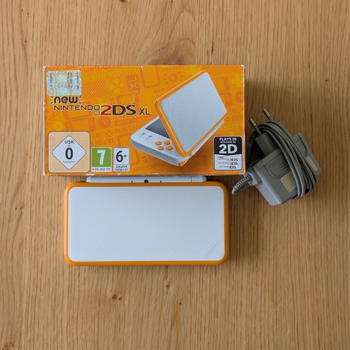 Nintendo 2ds white orange - white,