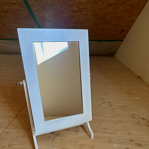 Schmuckschrank mit standfuß - schmuckschrank,