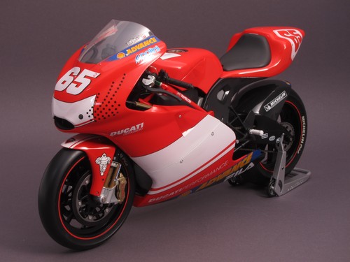 Minichamps ducati - 1/6,
