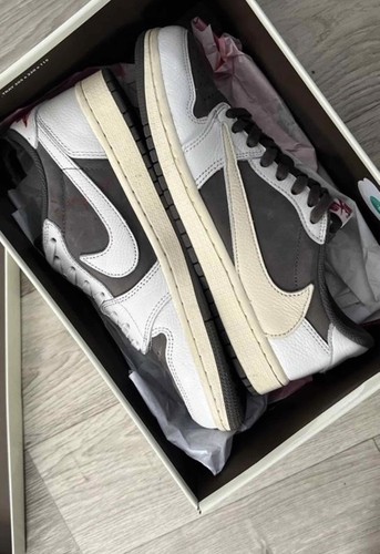 Jordan low travis - low,